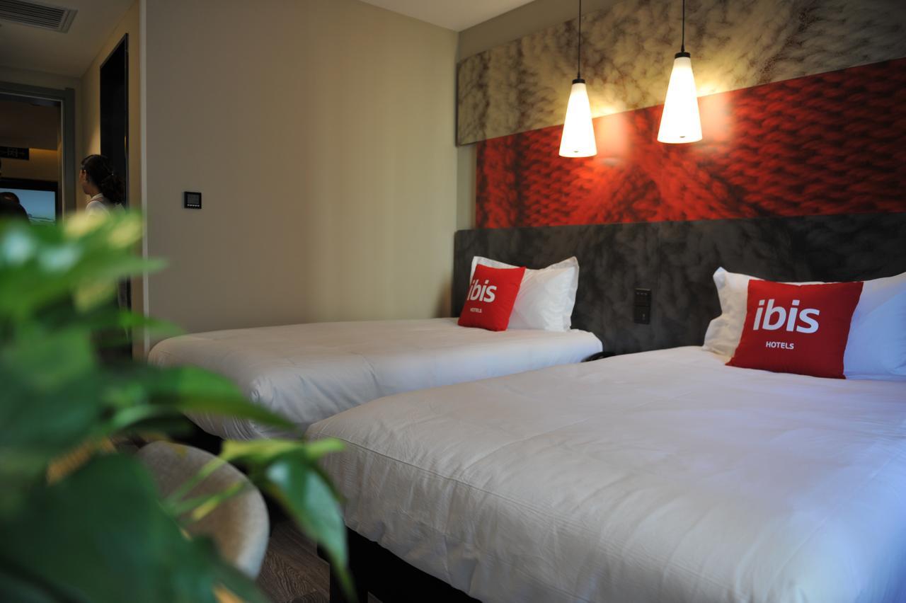 Готель Ibis Lanzhou Wuquan Square Екстер'єр фото